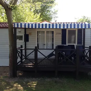 oliholiday-mobilehomes-cavallino.hotelinveneto.com/